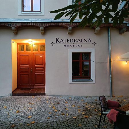 Katedralna Apart'S Legnica Exterior foto